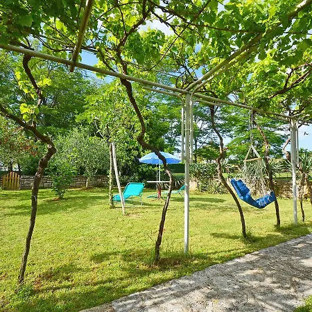 Feriehus Aron By Interhome *