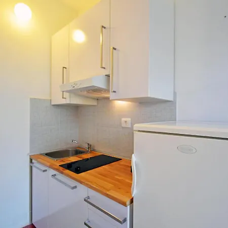 Holiday home Aron By Interhome