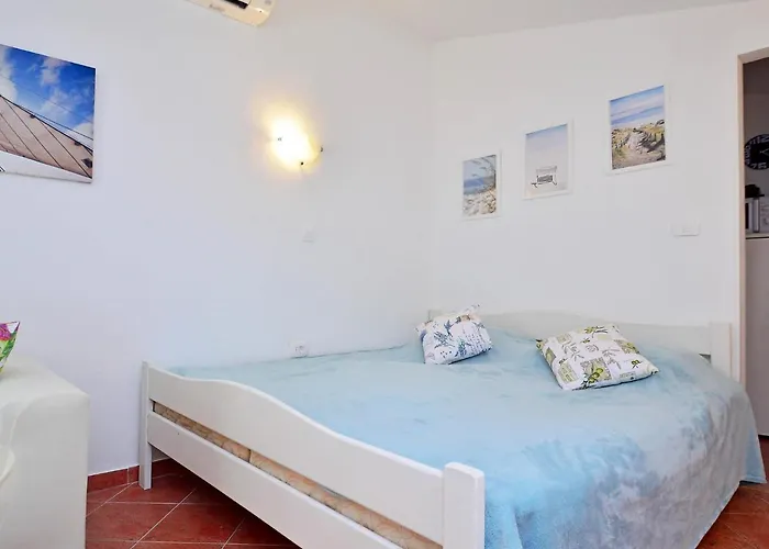 Сasa de vacaciones Aron By Interhome *